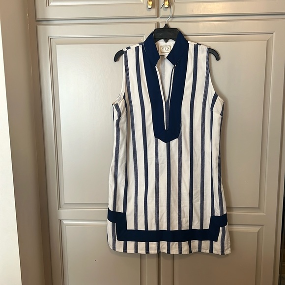 Sail to Sable Shift Dress - Picture 1 of 5